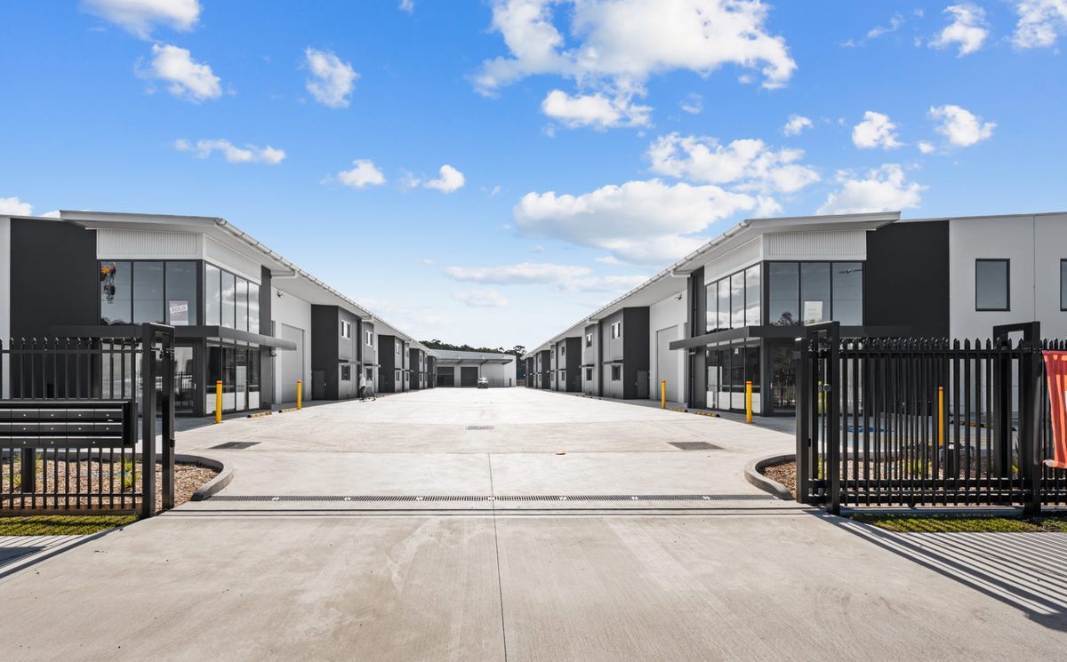 Industrial & Warehouses